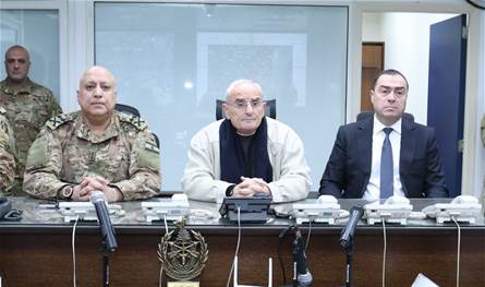 The Minister of Defense inspected the operations room in the army leadership