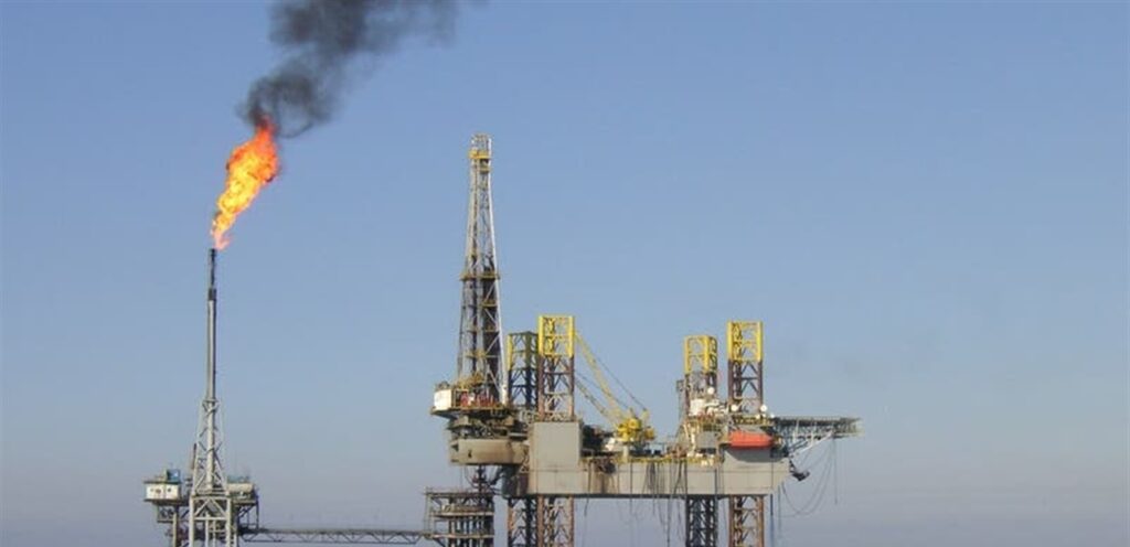 Lebanon today »Oil is stable with the market for the Chinese customs duties, but the pressure on Iran supports it