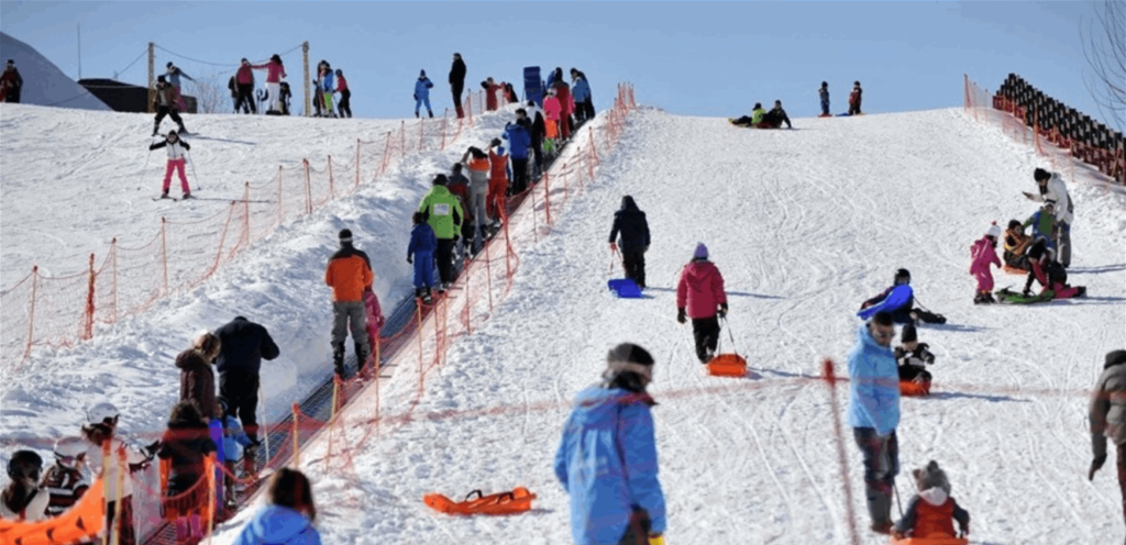 The ski season started .. and restaurants are preparing