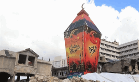 Nabatieh faces destruction … the largest Ramadan lantern on the ruins of its destructive commercial market