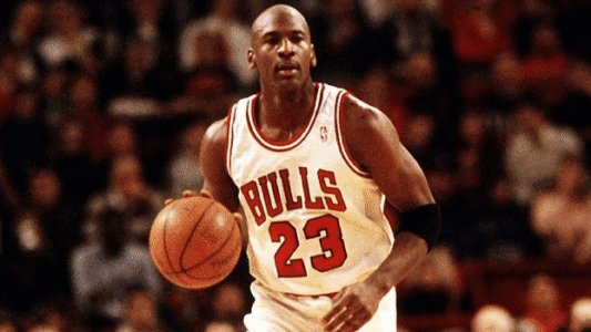 Michael Jordan returns to the world of basketball. At the age of 62.