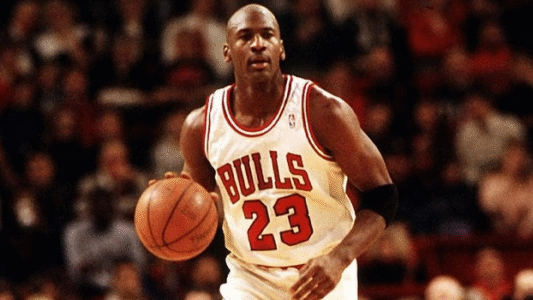 Michael Jordan returns to the world of basketball !! At the age of 62 ..